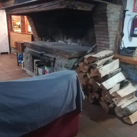 Refugio De Conangles 게스트하우스 *